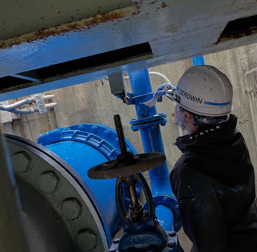 ゼロウイン仕事中